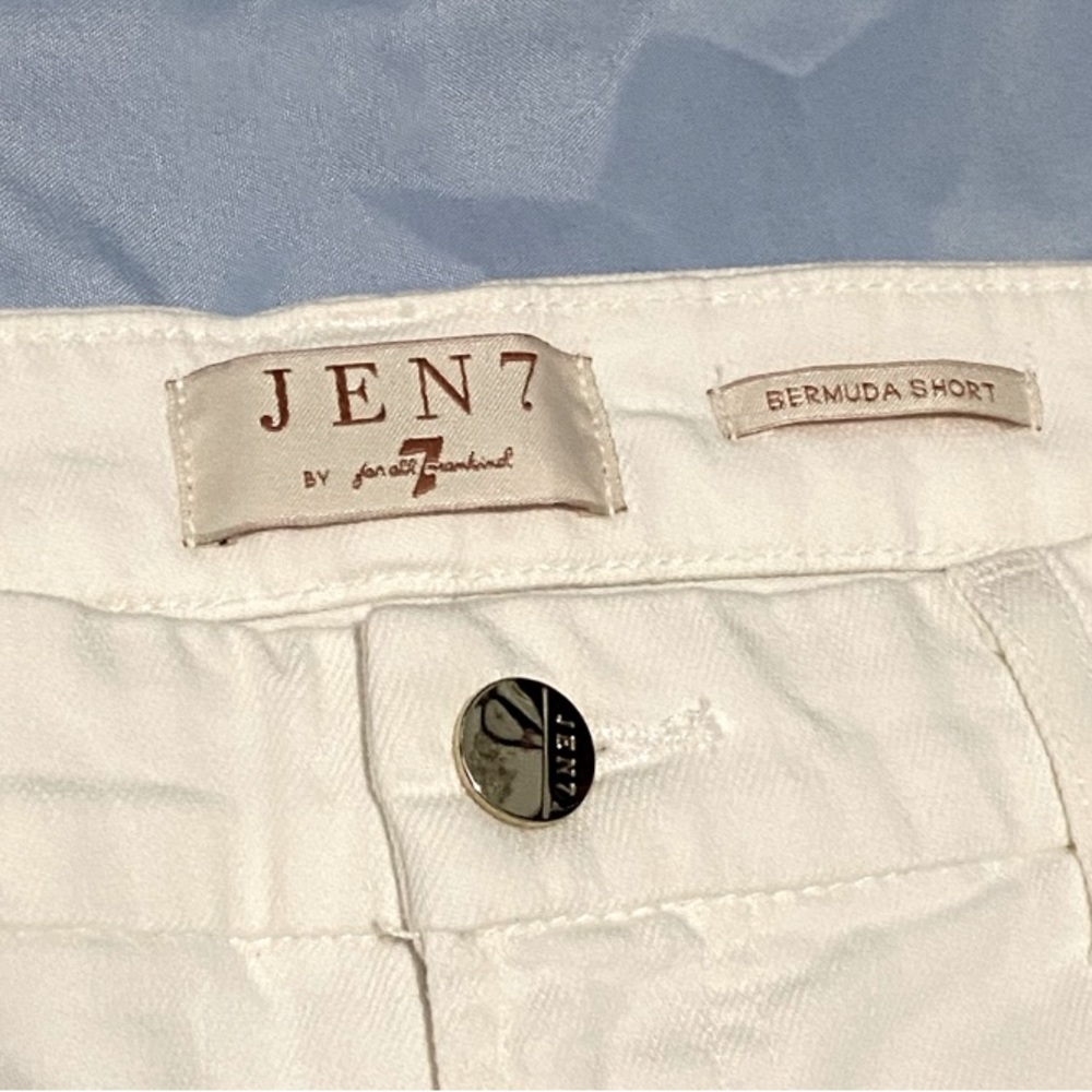 Jen 7 by 7 For All Mankind White Bermuda Shorts - Picture 5 of 6